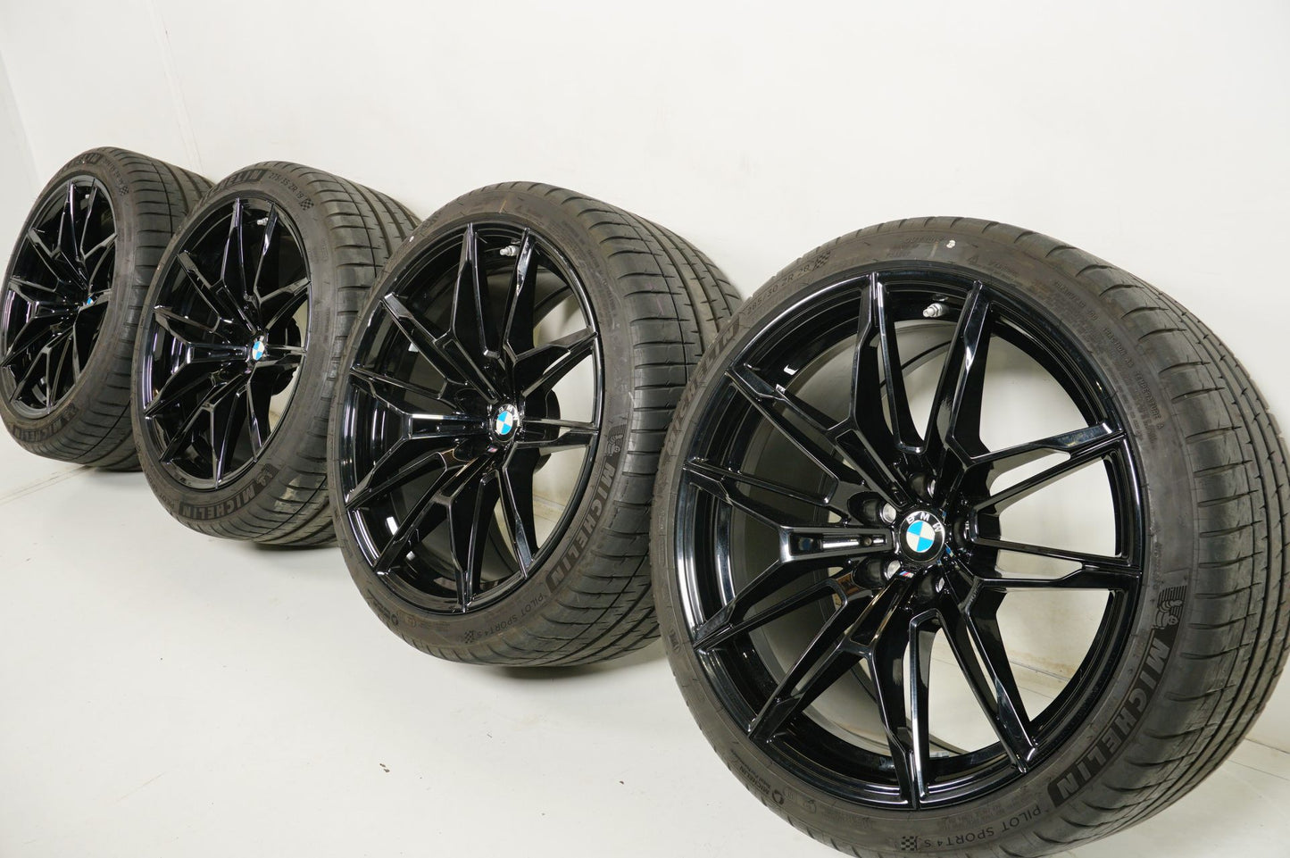 BMW M3 G80 M4 G82 19/20 Zoll Бмв М3 М4 Г80 Г82 джанти М825 летен комплект летни гуми