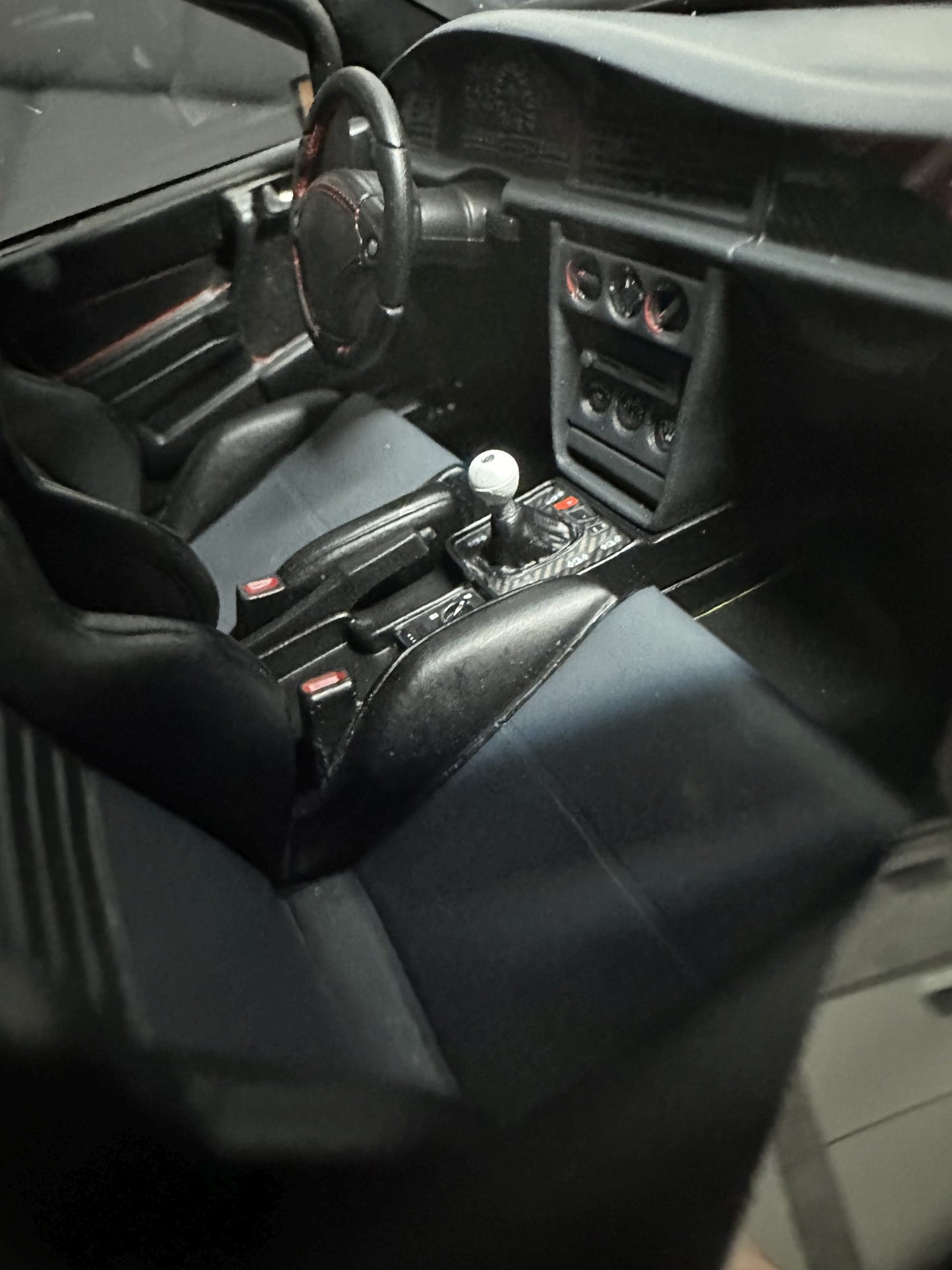 Mercedes Benz 190E 2.5-16 Rauh-Welt Republik red 1:18 OTTO OT1083 Мерцедес Бенц 190Е вишнев цвят Лимитирана