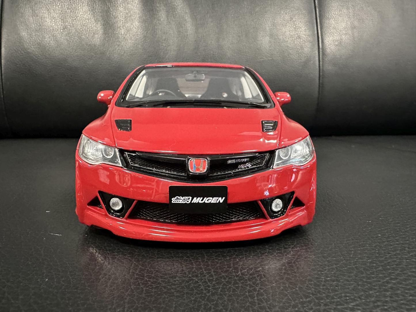 Honda Civic Mugen RR Milano red Limitiert 1015/3000 1:18 OTTO OT1019 Хонда Сивик Р червен Лимитирана