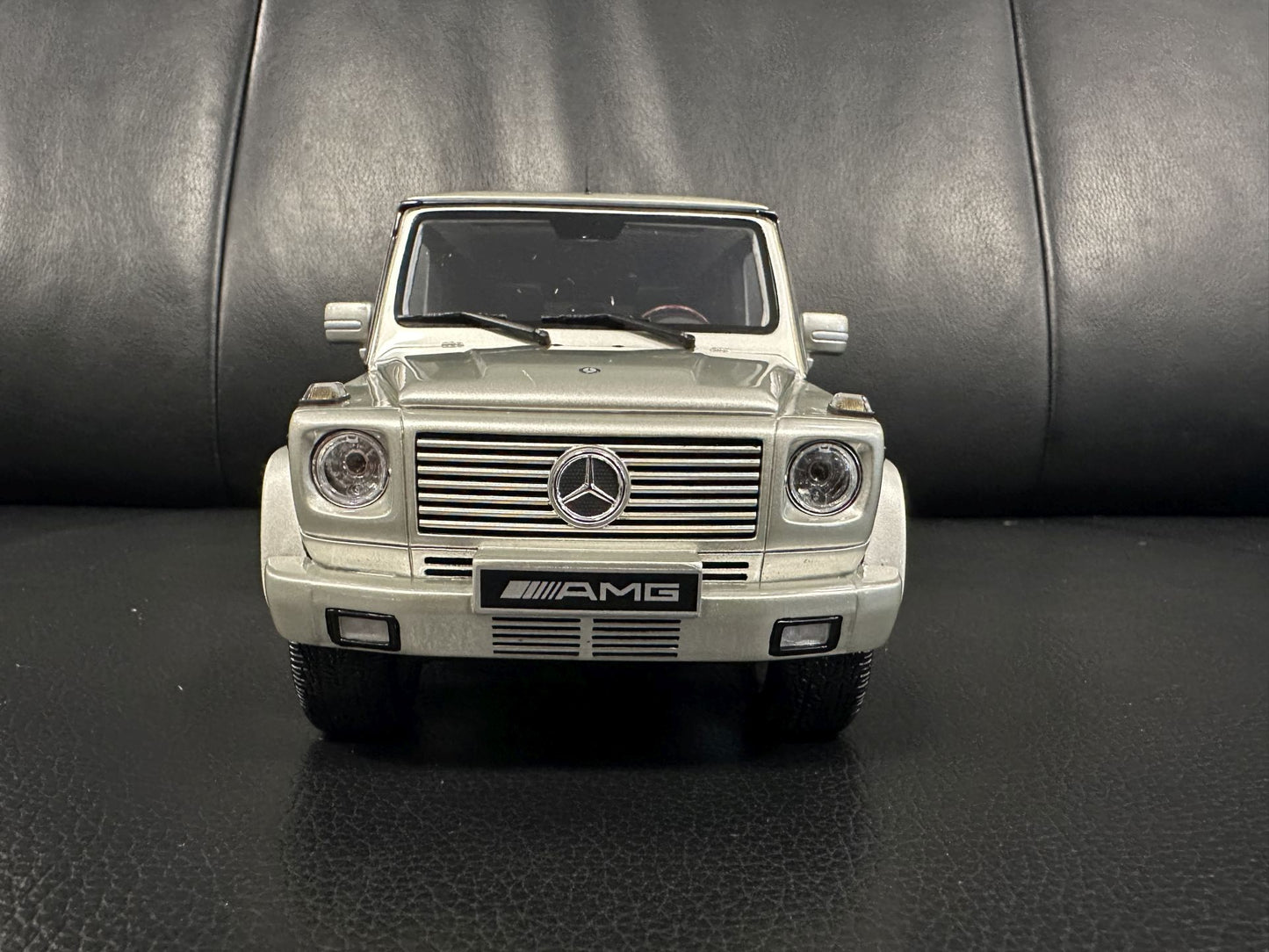 Mercedes Benz G55 AMG iridium silver 2003 Limitiert 53/999 1:18 Ottomobile OT1126 Мерцедес Бенц Г55 АМГ сив Лимитирана