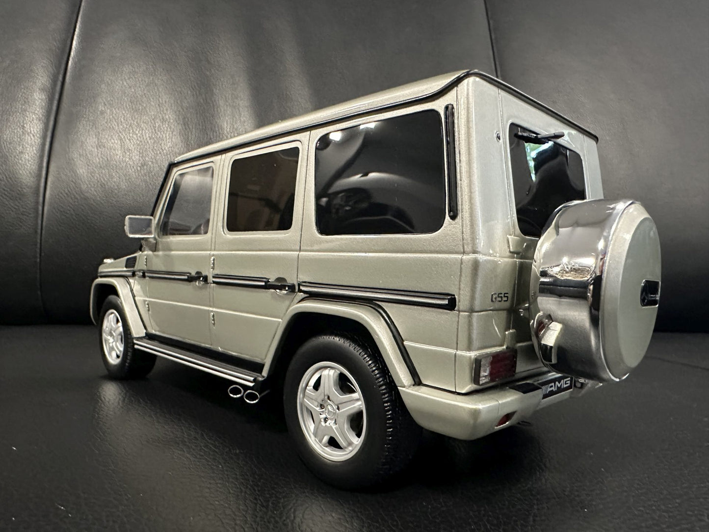 Mercedes Benz G55 AMG iridium silver 2003 Limitiert 53/999 1:18 Ottomobile OT1126 Мерцедес Бенц Г55 АМГ сив Лимитирана