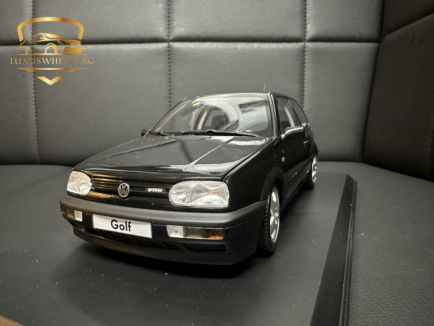 Volkswagen Golf 3 VR6 black Limitiert 500pcs 1:18 NOREV 188509 Фолксваген Голф 3 черен Лимитирана 500 броя