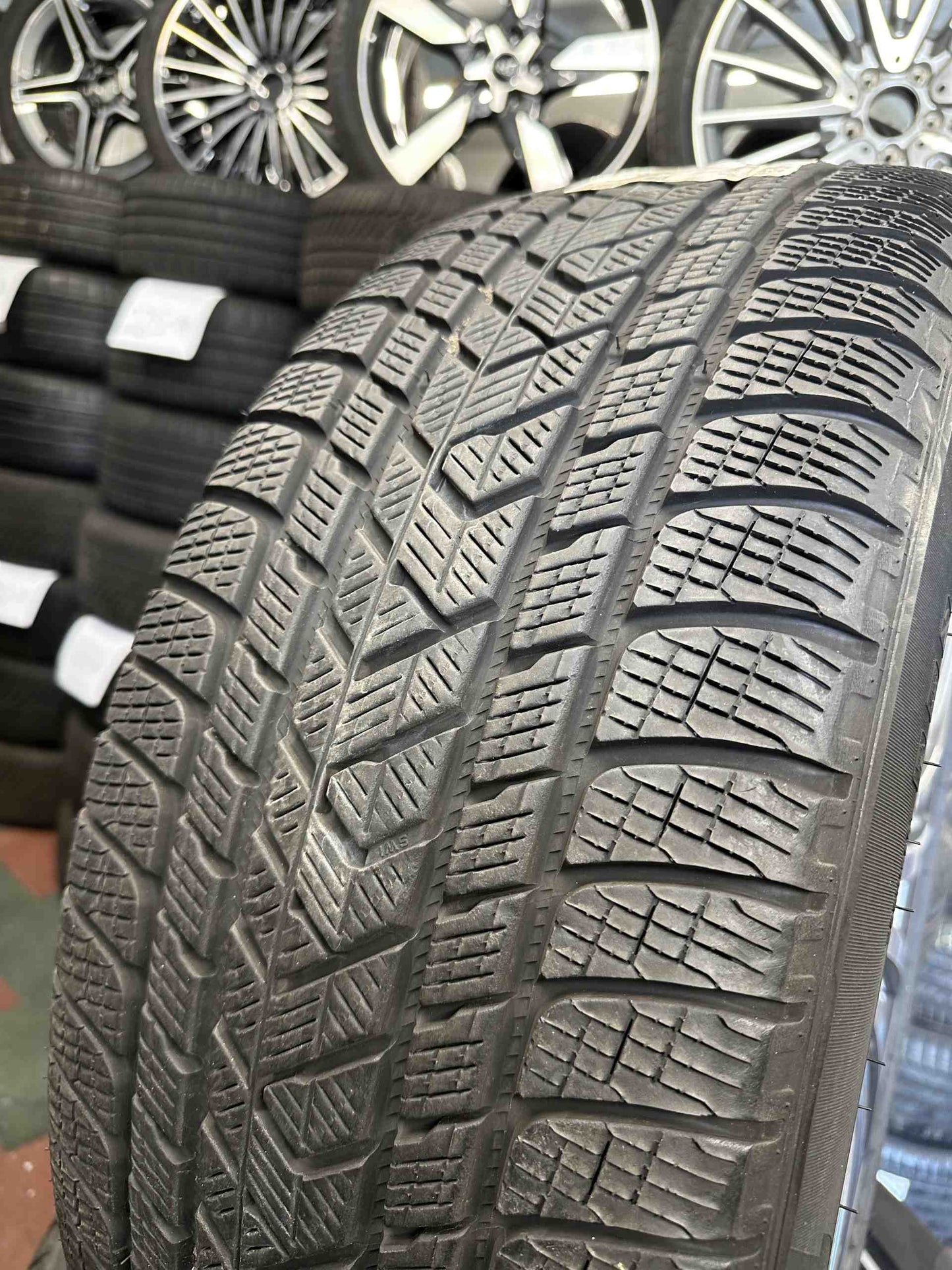 Оригинал Mercedes GLS X167 W167 22 Zoll Мерцедес ГЛС X167 W167 22 цола джанти зимен комплект зимни гуми