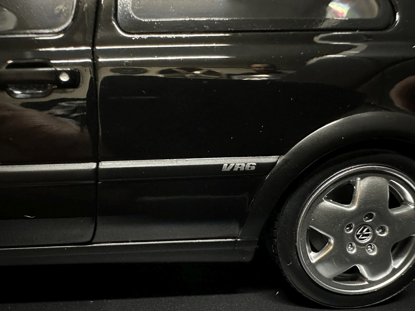 Volkswagen Golf 3 VR6 black Limitiert 500pcs 1:18 NOREV 188509 Фолксваген Голф 3 черен Лимитирана 500 броя