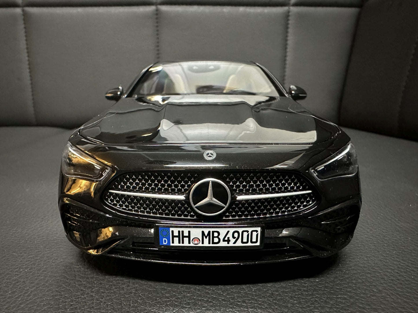Mercedes Benz CLE W236 black 1:18 NOREV 183937 Мерцедес Бенц ЦЛЕ черен отваряем