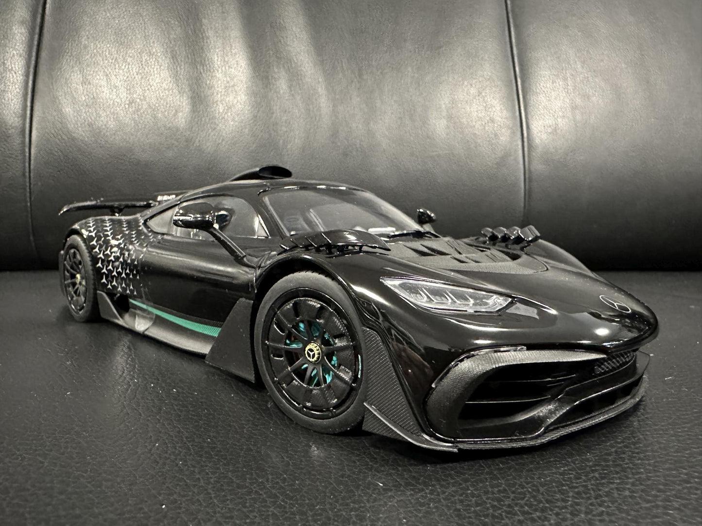 Mercedes Benz AMG One C298 black Styling Paket Star 1:18 Scale B66961042 Мерцедес Бенц АМГ 1 отваряем черен