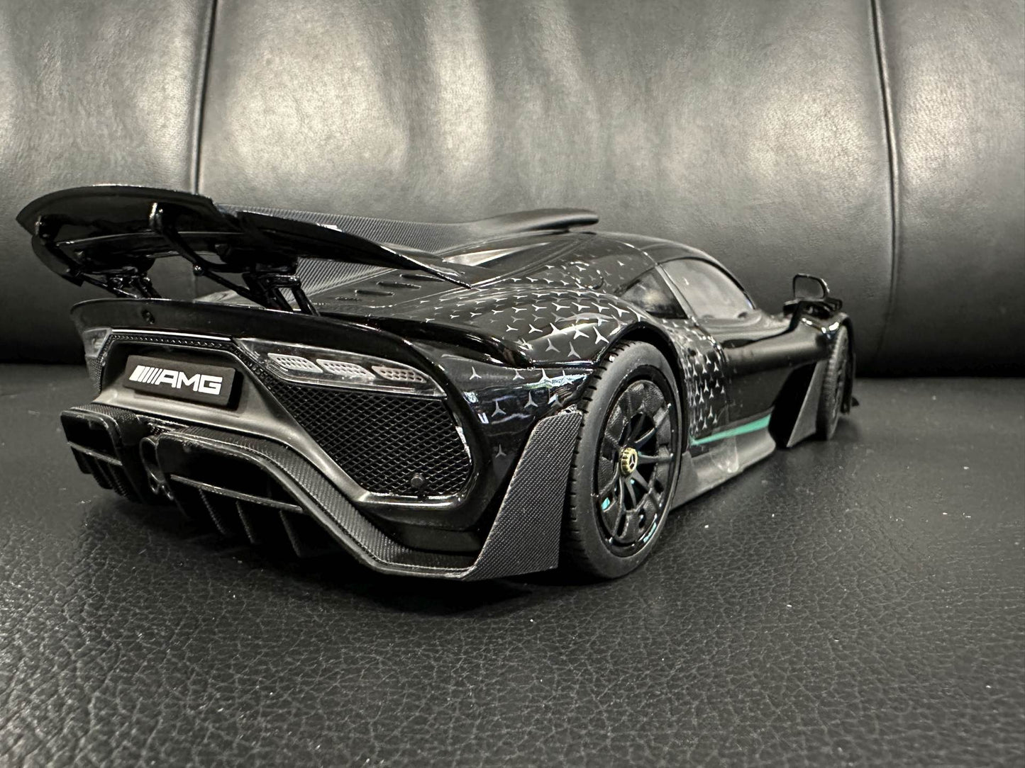 Mercedes Benz AMG One C298 black Styling Paket Star 1:18 Scale B66961042 Мерцедес Бенц АМГ 1 отваряем черен