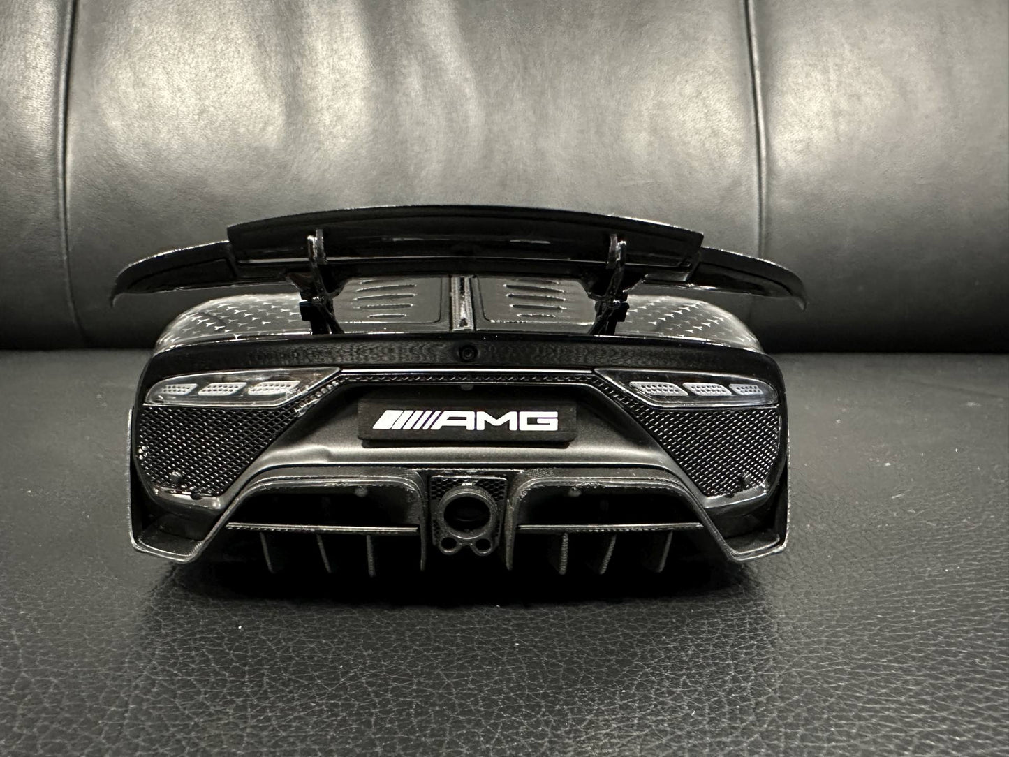 Mercedes Benz AMG One C298 black Styling Paket Star 1:18 Scale B66961042 Мерцедес Бенц АМГ 1 отваряем черен