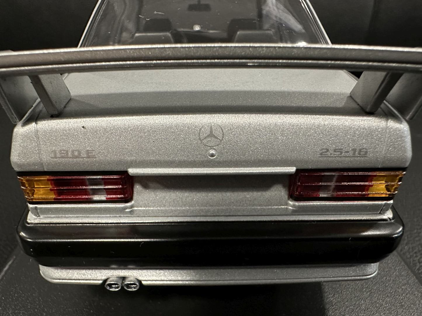 Mercedes Benz 190E 2.5 16V EVO1 silver Limitiert 804 pcs 1:18 Minichamps 155036001 Мерцедес Бенц 190Е В16 Лимитирана сив