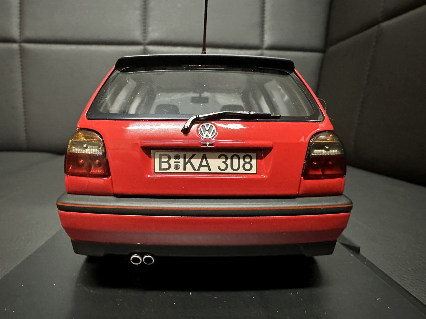 Volkswagen Golf 3 GTi red 1996 1:18 NOREV 188418 Фолксваген Голф 3 червен