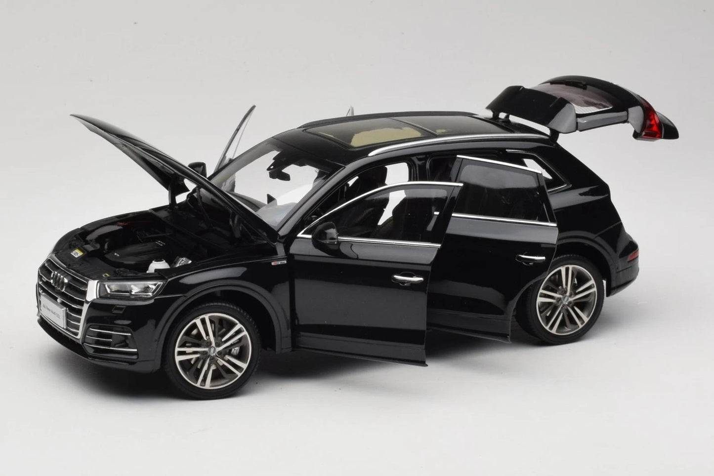 Audi Q5L FY black 1:18 Paudi 00023Q5L2018 Ауди черен
