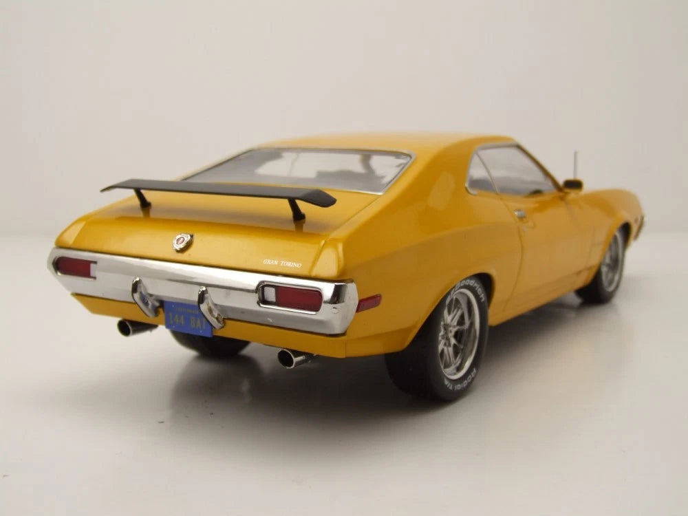 Ford Gran Torino 1972 yellow 1:18 IXO 18CMC186.22 Форд Гран Торино 1972 жълт
