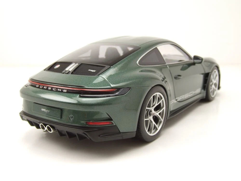 Porsche 911 992 S/T 2023 green Coupe 1:18 Norev 187472 Порше 911 992 зелен Купе