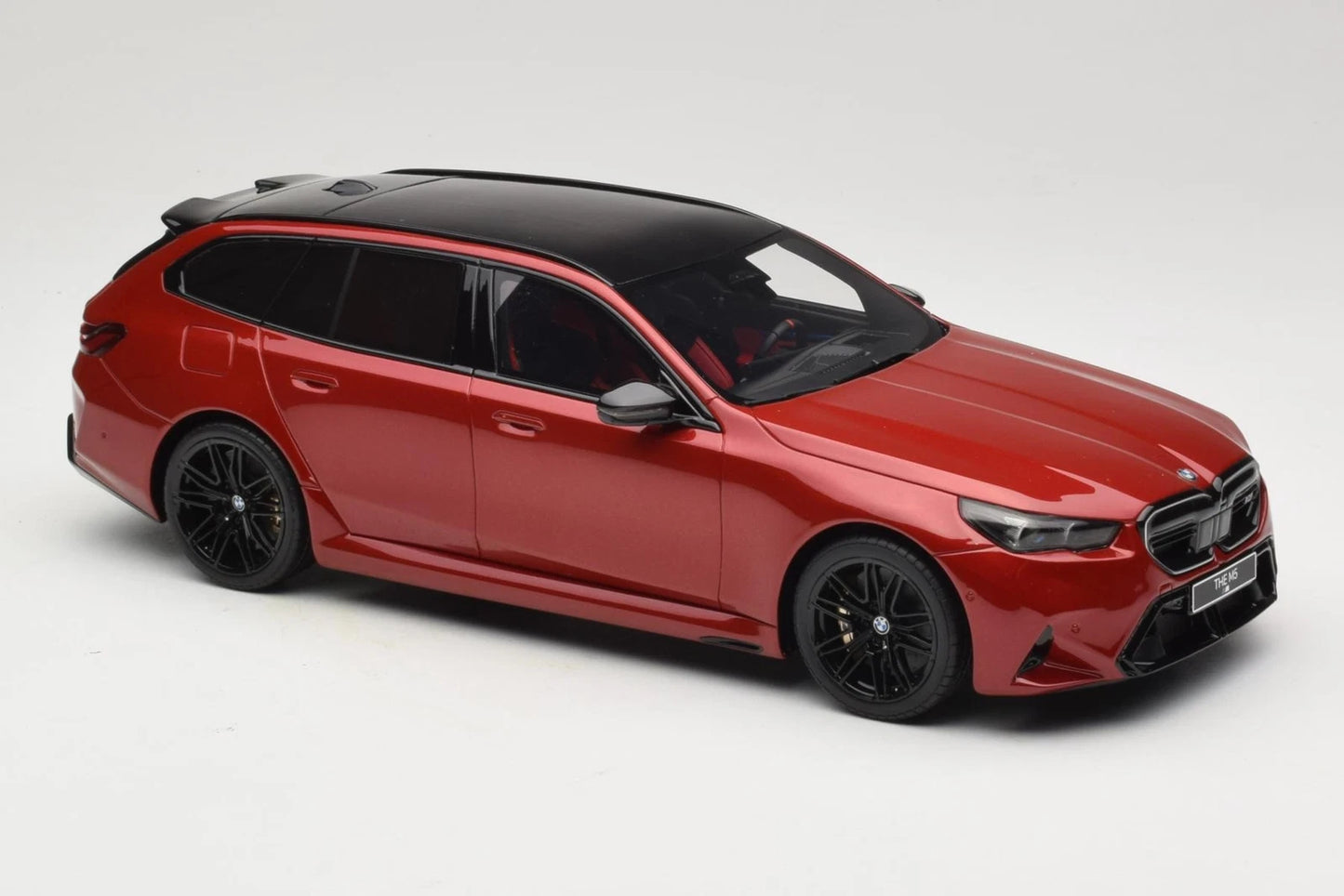 Bmw M5 G99 2025 red Limited 1:18 GT Spirit GT964 Бмв М5 Г99 Лимитирана червен