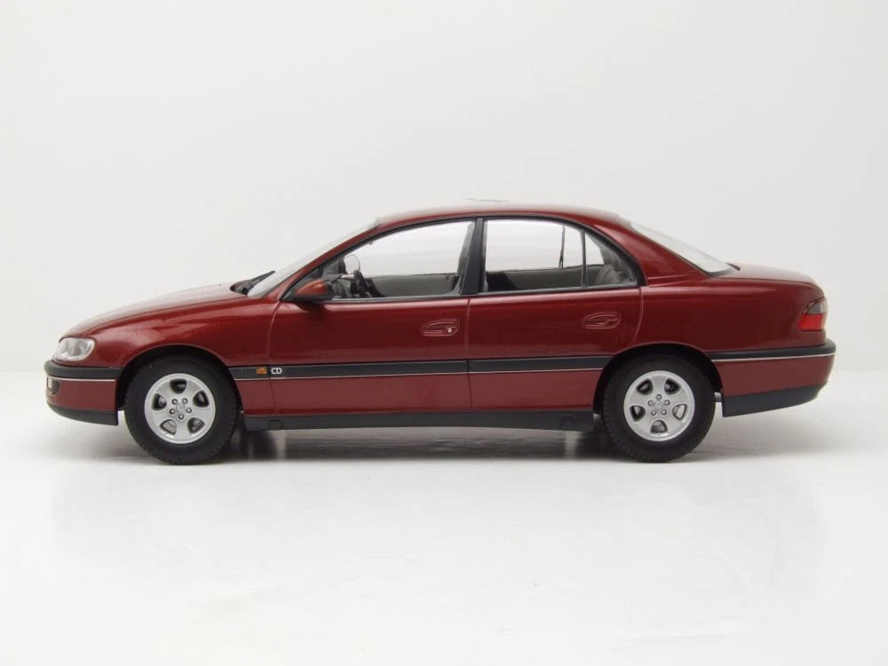 Opel Omega B 1996 red  1:18 Triple 9 Опел Омега Б 1996 бордо