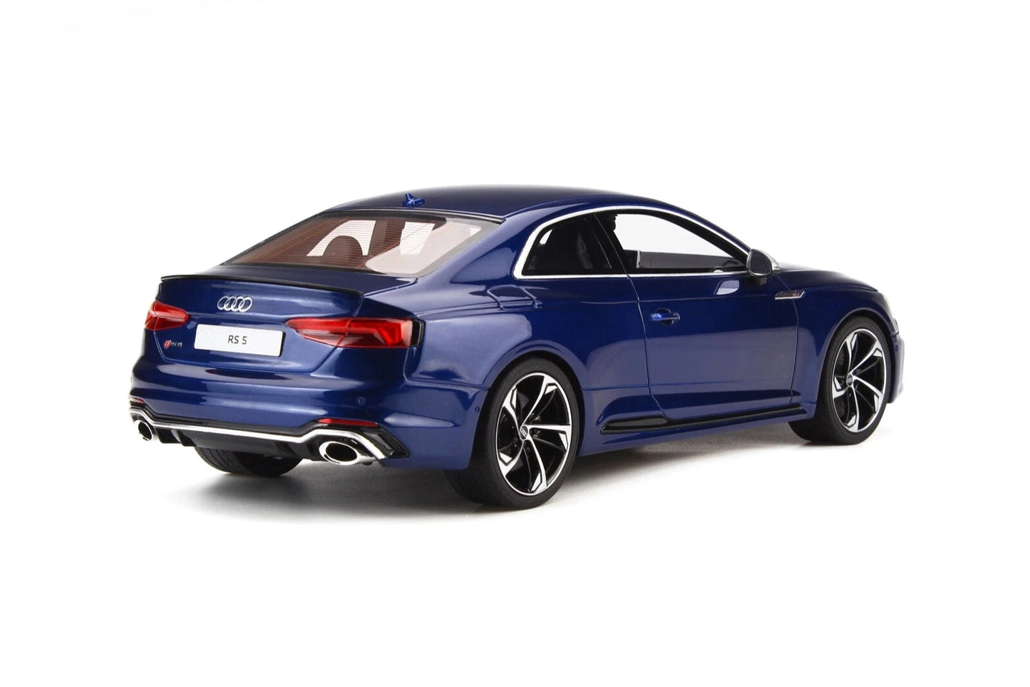 Audi RS5 Coupe blue Limitiert 1:18 GT Spirit GT062 Ауди РС5 син Лимитиран