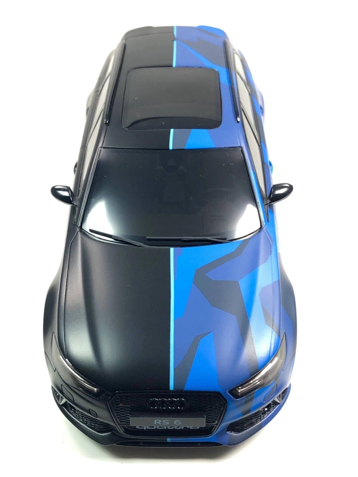 Audi RS6 4G Camouflage Resin Kombi blue/black Limitiert 314/1500 1:18 GT Spirit GT799 Ауди РС6 син/черен Комби Лимитирана