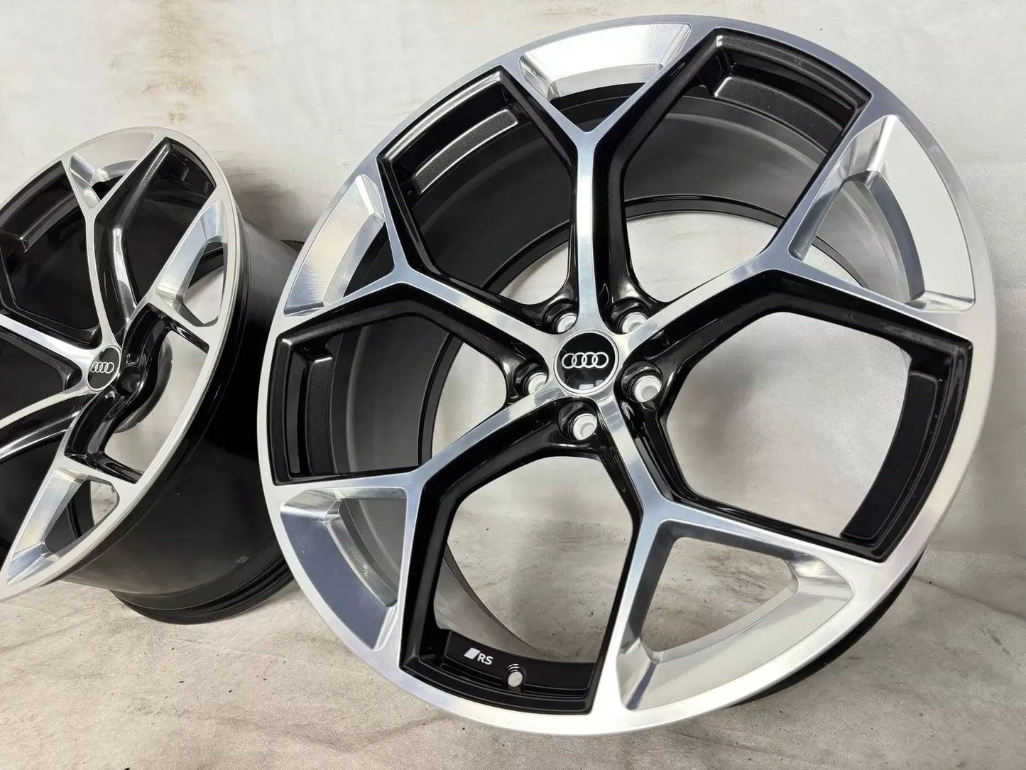 Нови Оригинални Audi RS6 RS7 4K Q8 SQ8 RSQ8 4M8 Performance 22 Zoll Audi RS6 RS7 Алуминиеви джанти 22 цола 4K0601025BM