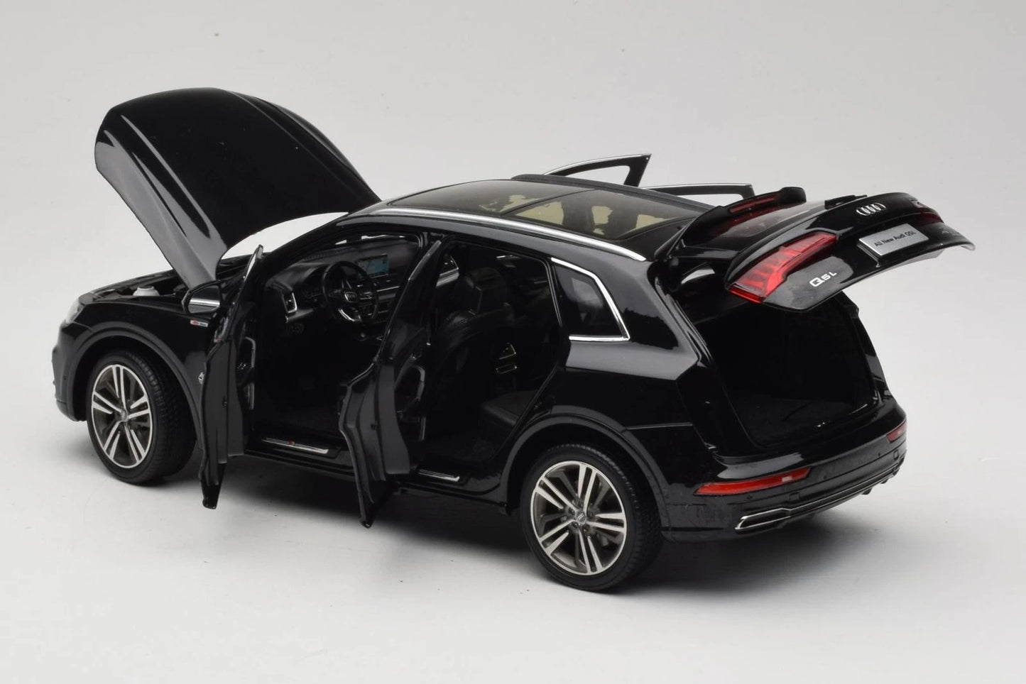 Audi Q5L FY black 1:18 Paudi 00023Q5L2018 Ауди черен