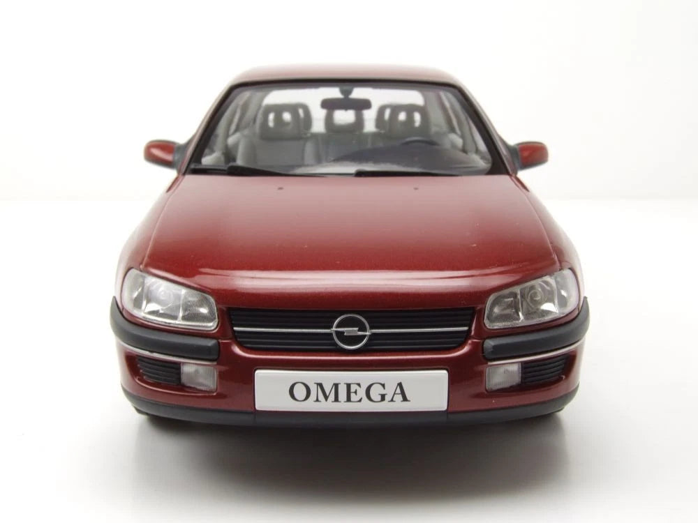 Opel Omega B 1996 red  1:18 Triple 9 Опел Омега Б 1996 бордо