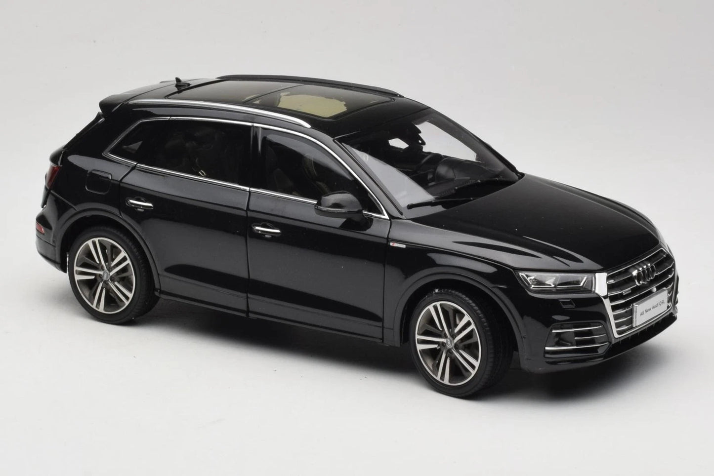 Audi Q5L FY black 1:18 Paudi 00023Q5L2018 Ауди черен