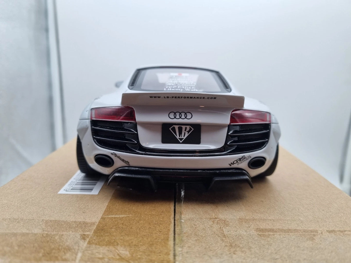 Audi R8 Liberty Walk grey Limitiert 1:18 GT Spirit GT325 Ауди Р8 Лимитирана сив
