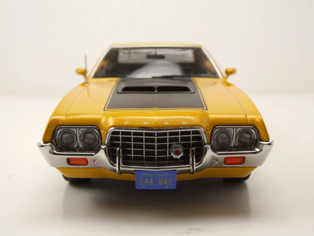 Ford Gran Torino 1972 yellow 1:18 IXO 18CMC186.22 Форд Гран Торино 1972 жълт