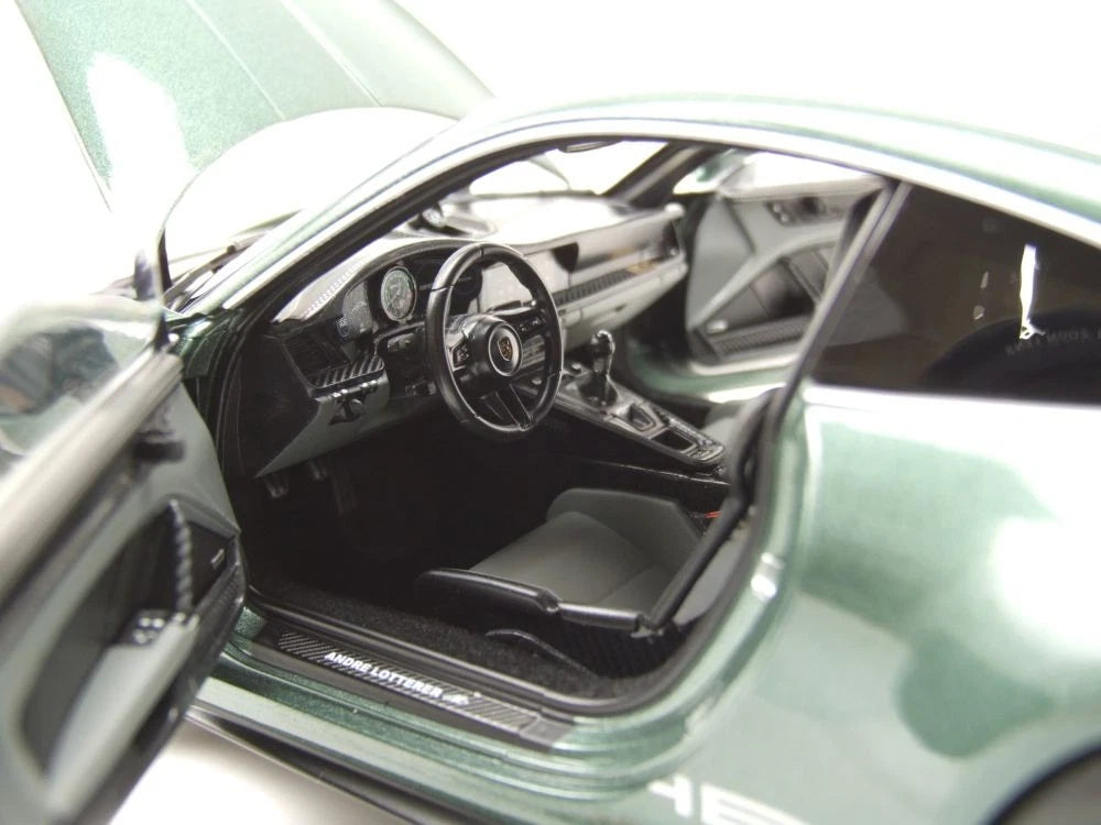 Porsche 911 992 S/T 2023 green Coupe 1:18 Norev 187472 Порше 911 992 зелен Купе