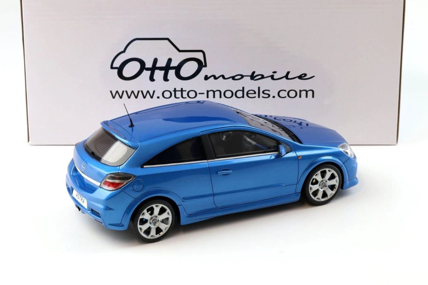 Opel Astra H OPC Coupe blue ОТ473 Limitiert 1:18 Ottomobile Опел Астра Х ОПЦ Лимитирана син