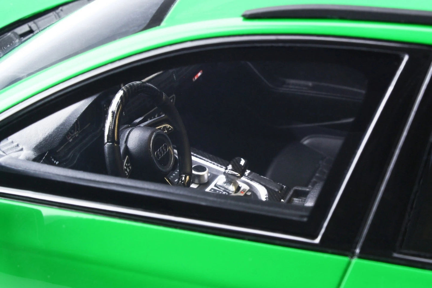 Audi RS4 ABT Kombi green Limitiert 1:18 GT Spirit GT789 Ауди РС4 АБТ зелен Комби Лимитирана