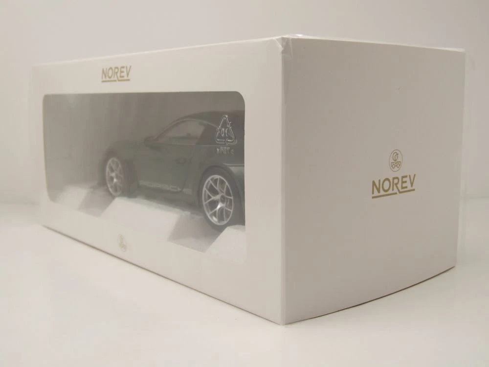 Porsche 911 992 S/T 2023 green Coupe 1:18 Norev 187472 Порше 911 992 зелен Купе