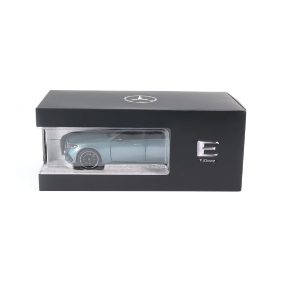 Mercedes Benz E Klasse W214 AMG verdesilber 1:18 NOREV B66961118 Мерцедес Бенц Е Класа 4х4 сиво зелен отваряем